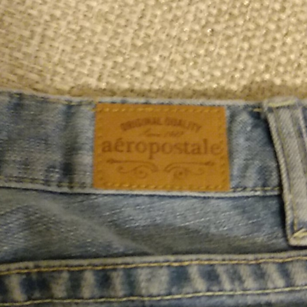 Shorts - Picture 3 of 4